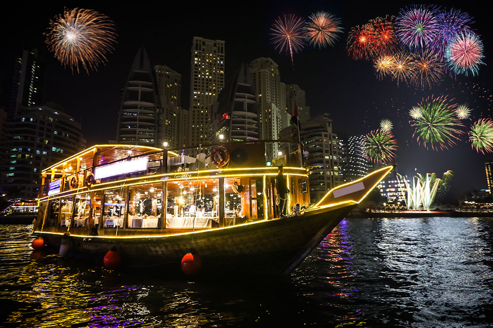 new-year-party-in-dhow-cruise-dubai-marina